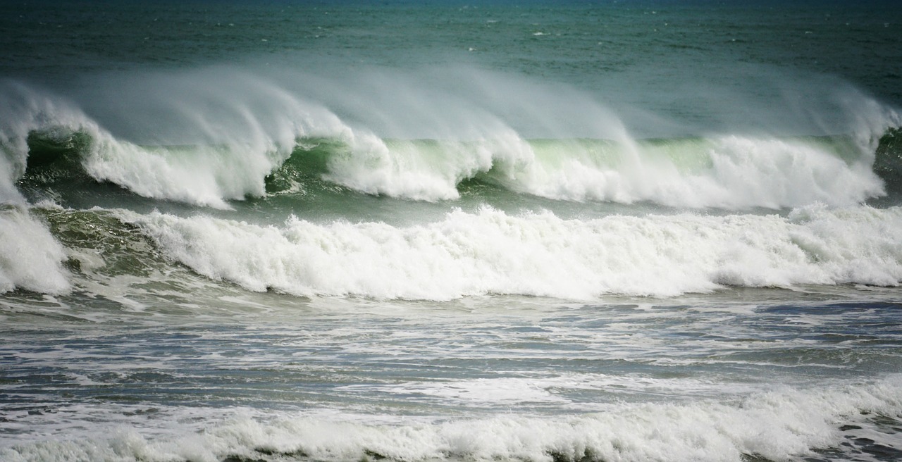 sea waves storm free photo