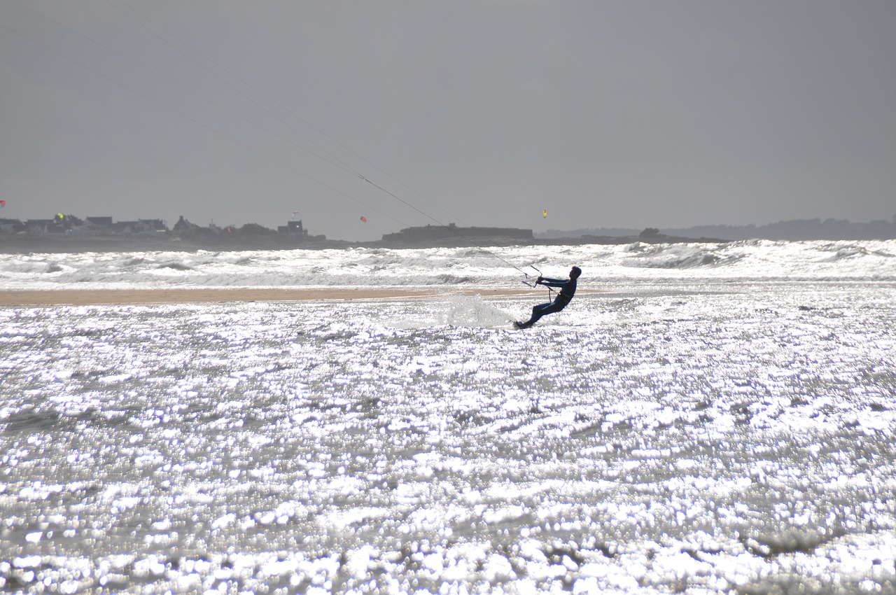 sea kite surfing water sports free photo