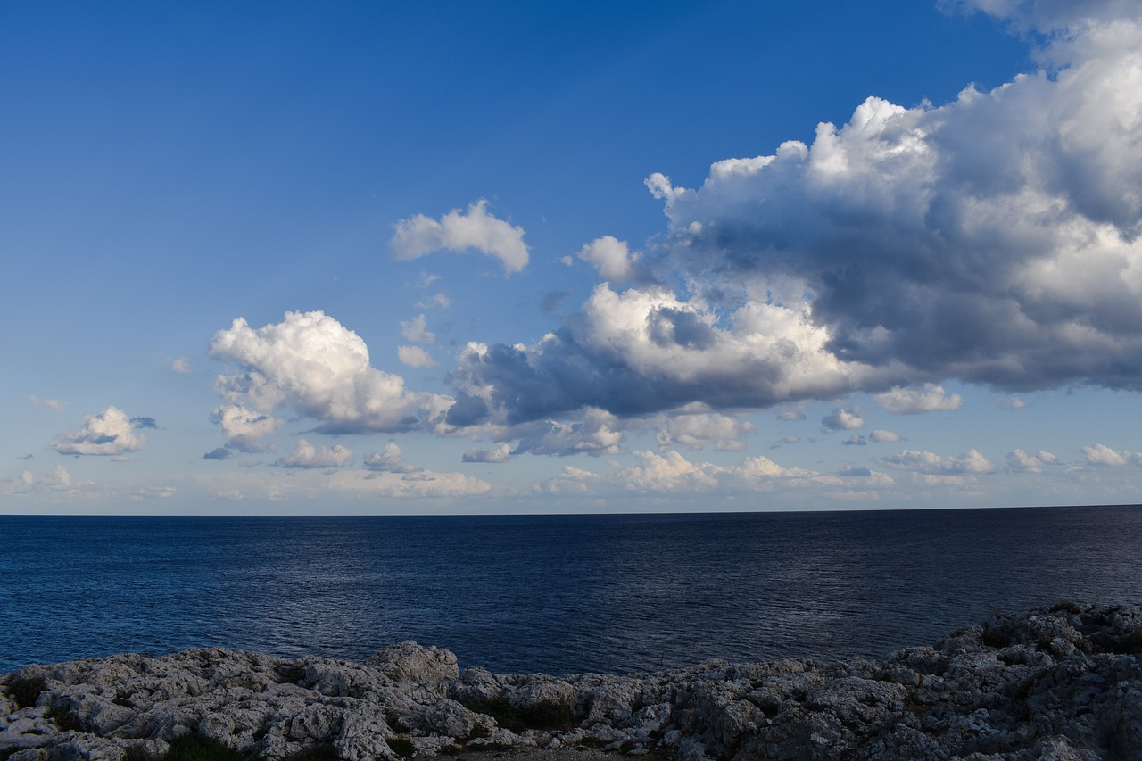 sea sky clouds free photo