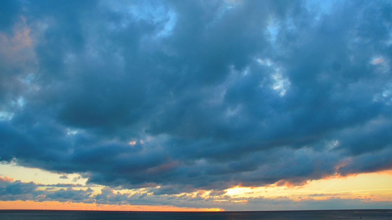 sea clouds sky free photo