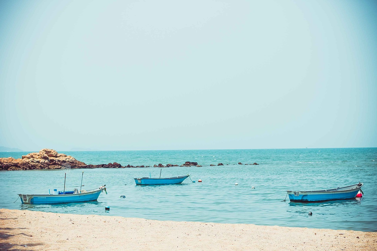 sea boats summer free photo