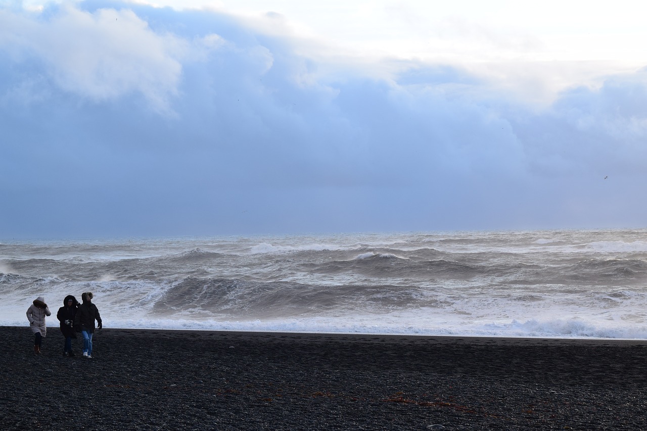 sea waves iceland free photo