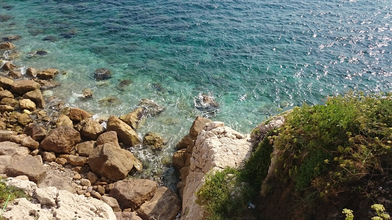 sea coast stones free photo