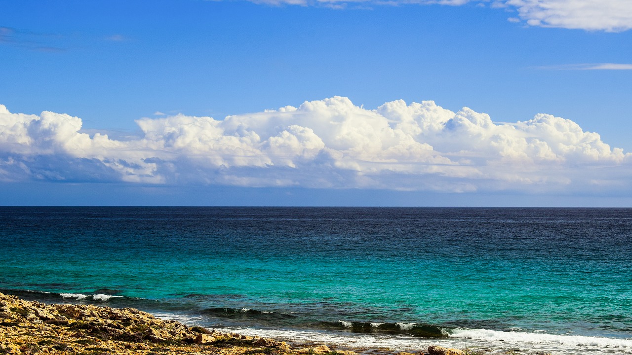 sea sky clouds free photo