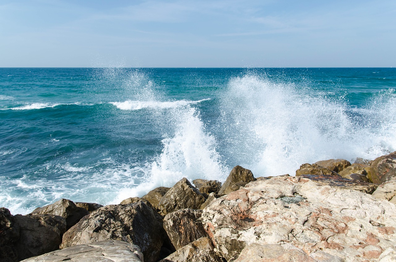 sea water splash free photo