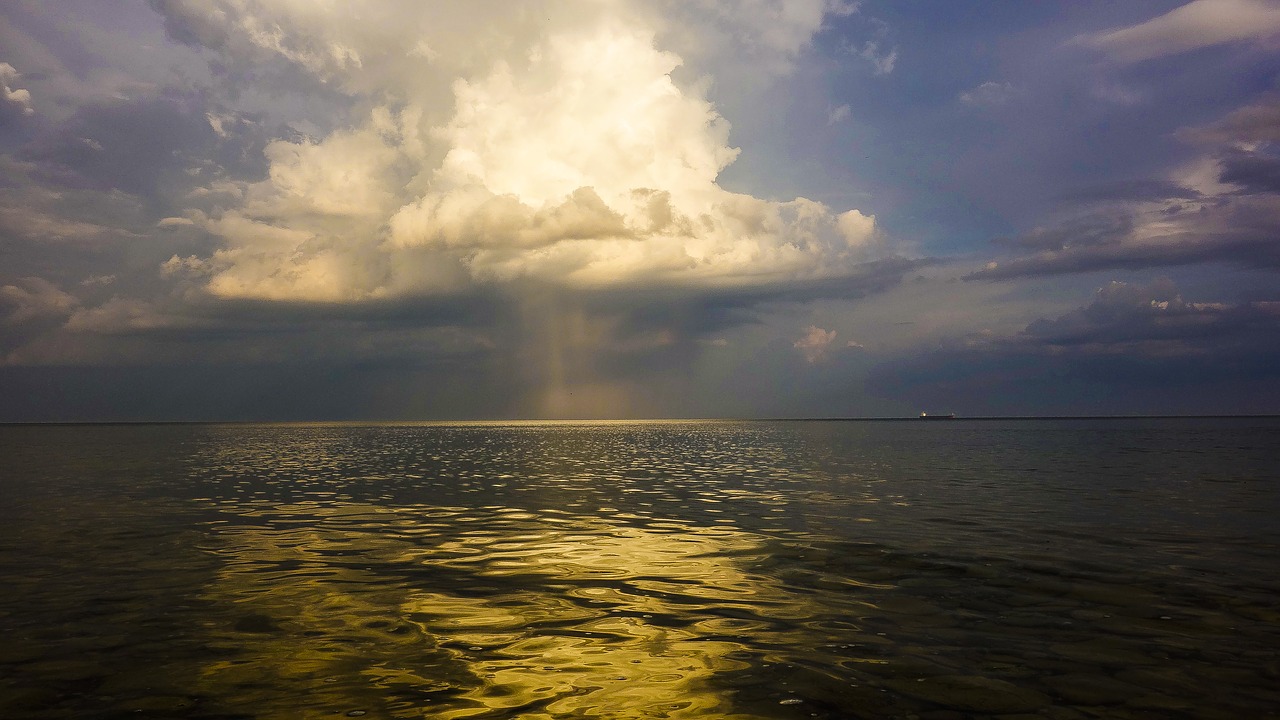 sea clouds reflection free photo