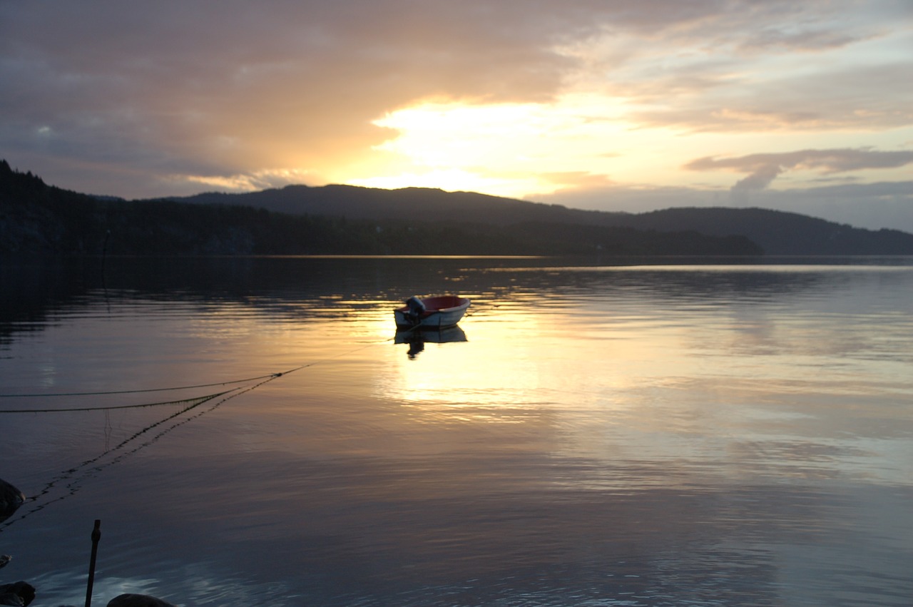 sea sunset boat free photo