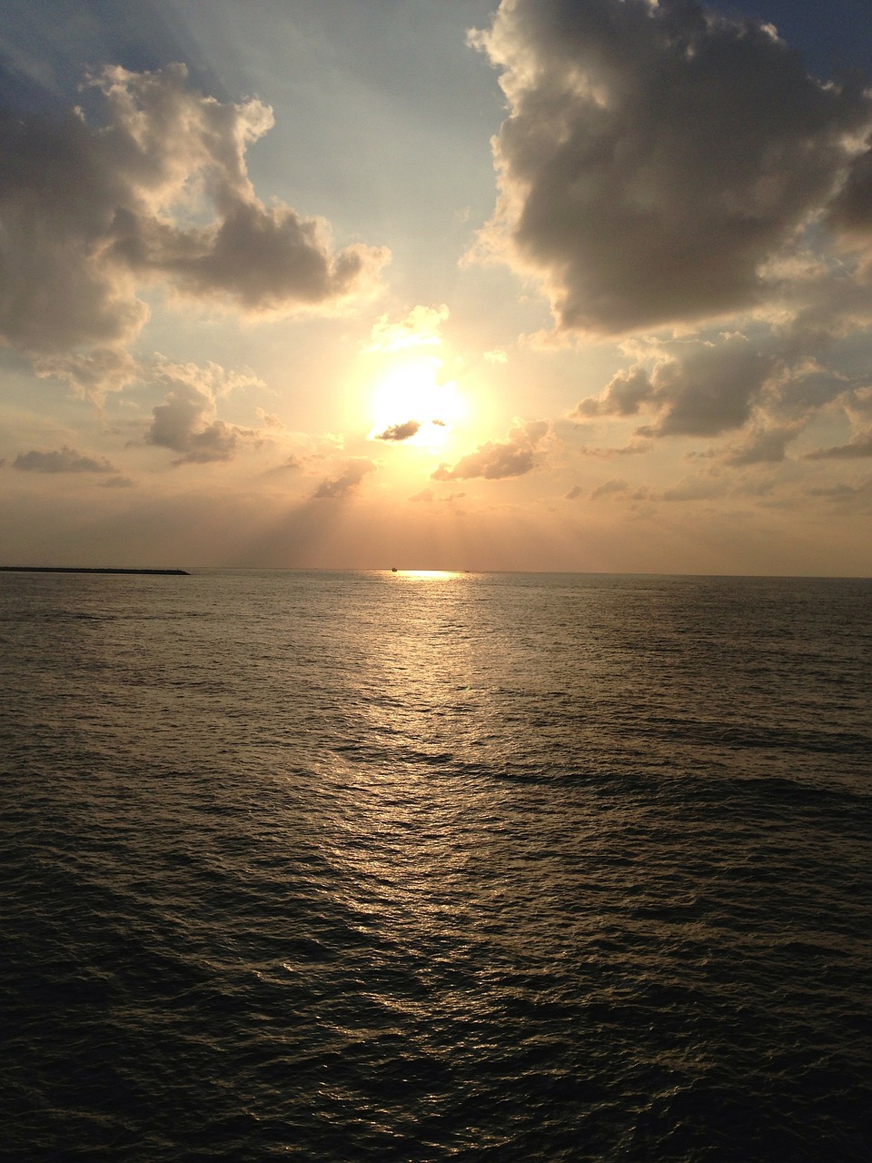 sea clouds sky free photo