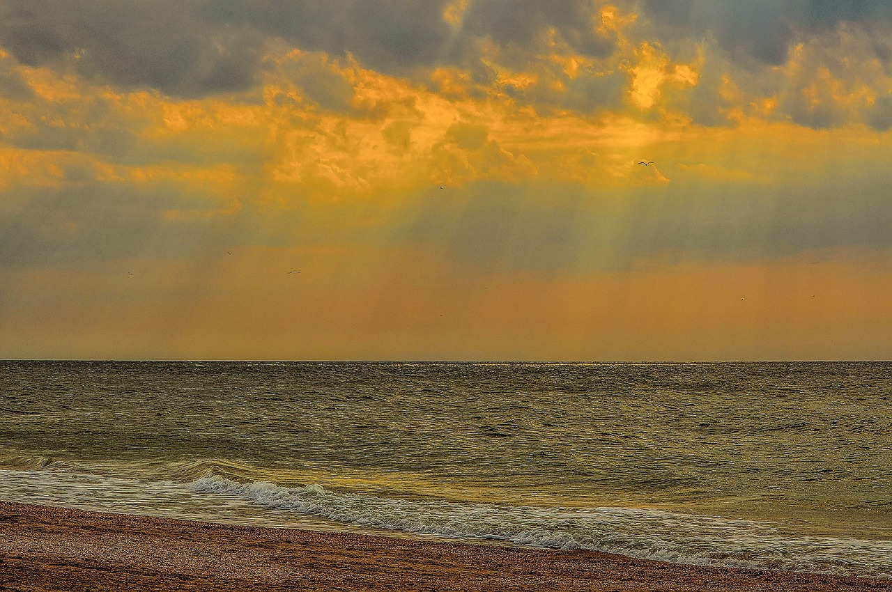 sea clouds horizon free photo