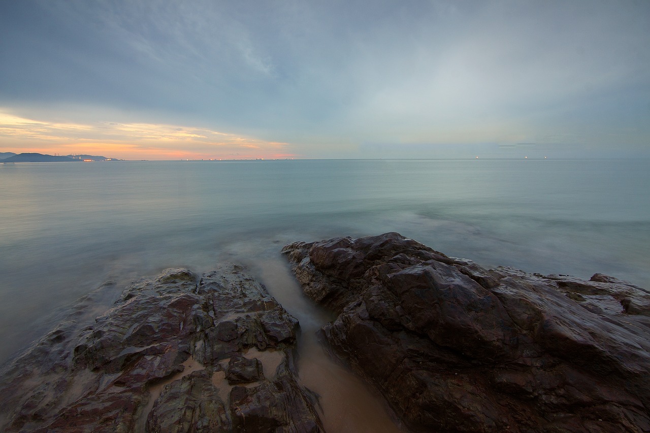 sea water rocks free photo