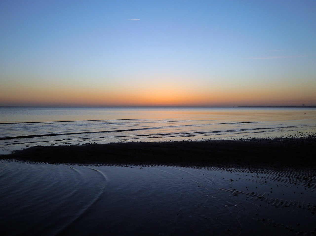 sea morning light sunrise free photo