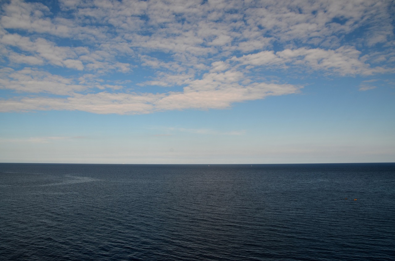 sea sky clouds free photo