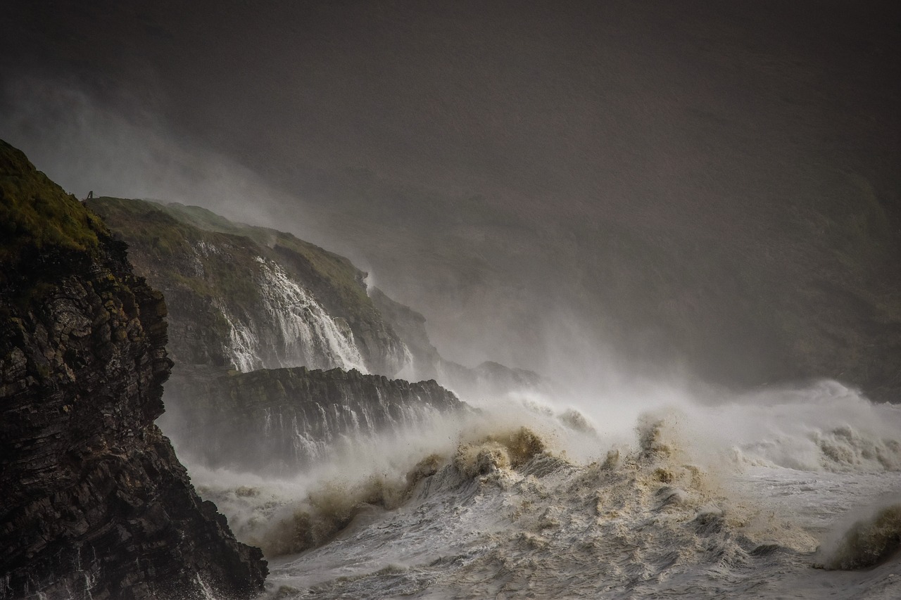 sea ireland storm free photo