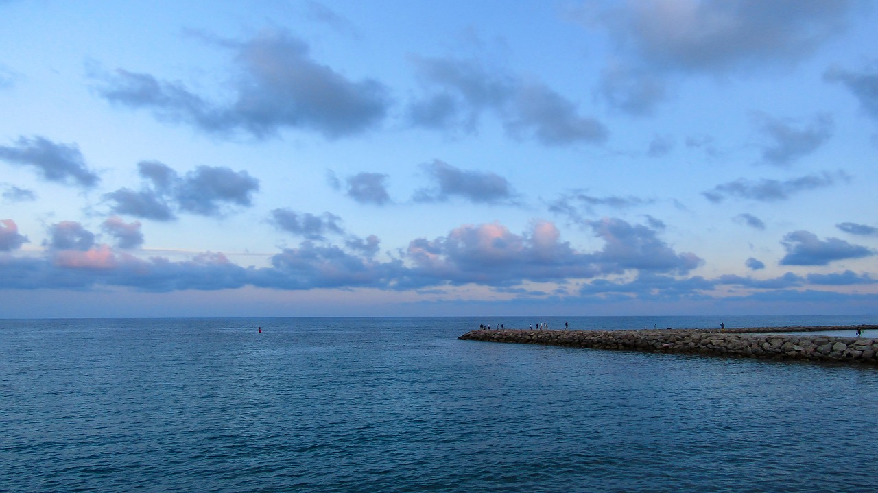 sea  sky  clouds free photo