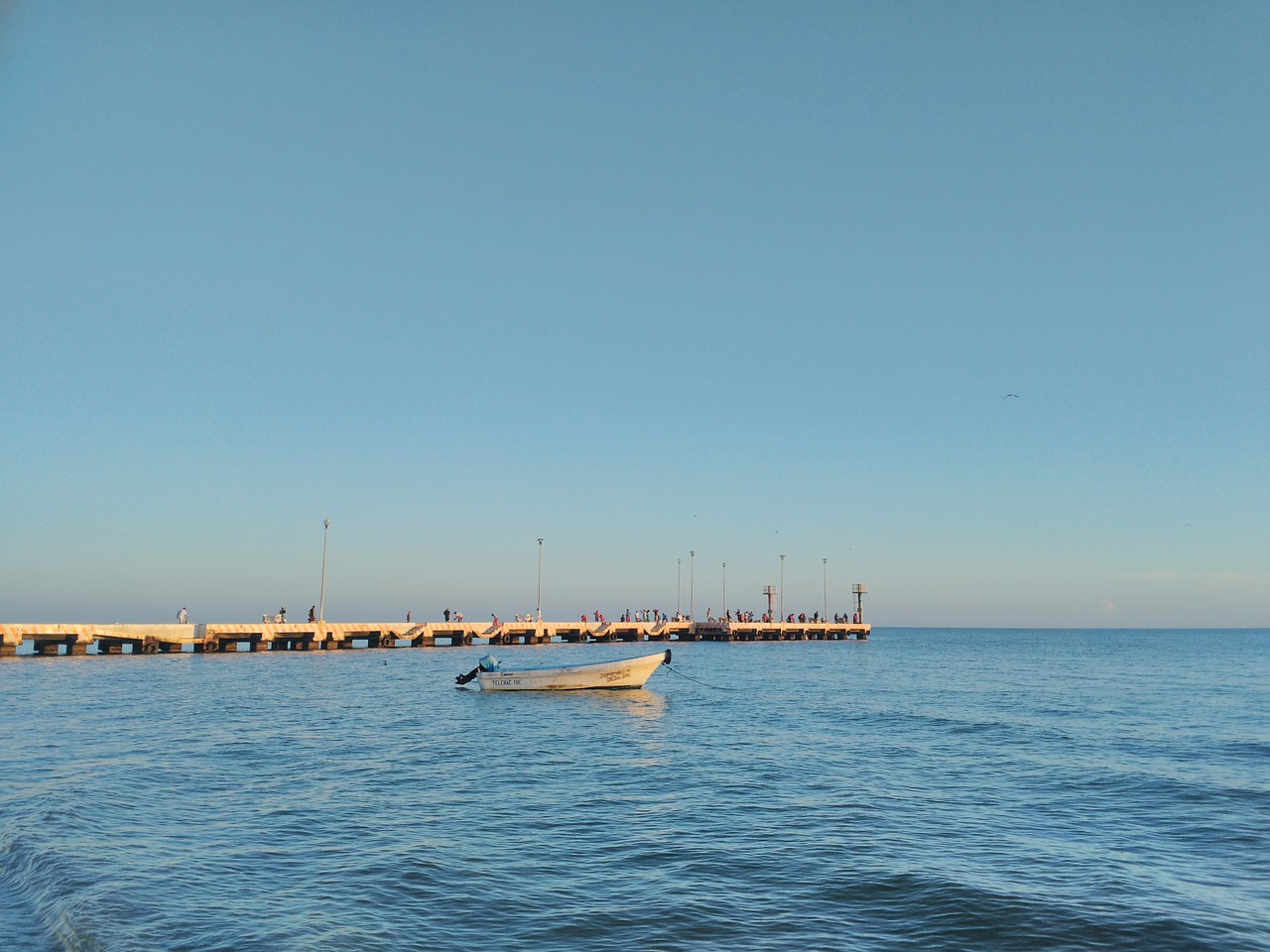 sea  sky  peaceful free photo