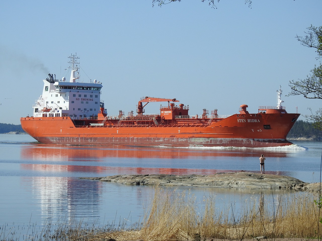 sea  ship  water free photo