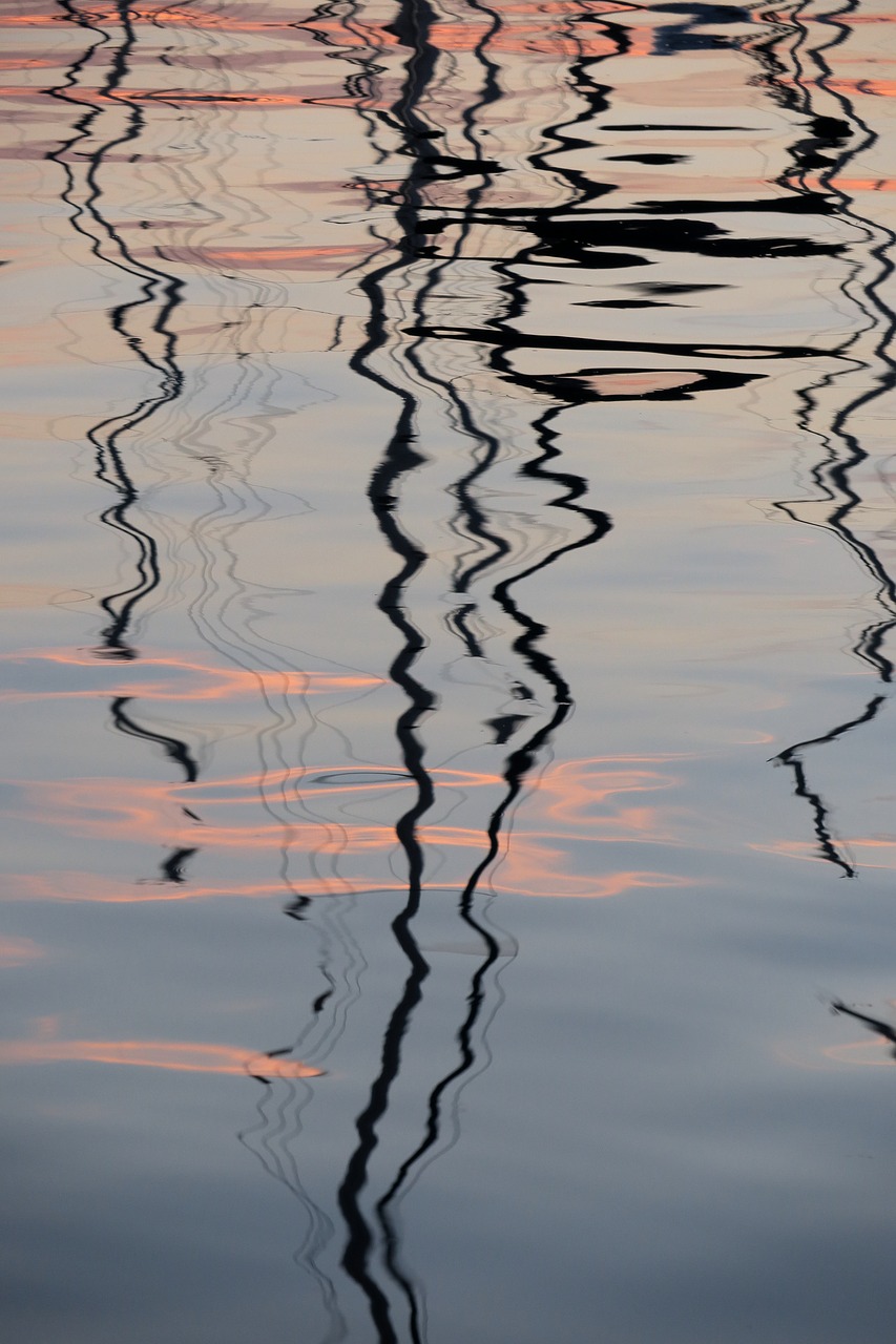 sea  sailing mast  water free photo