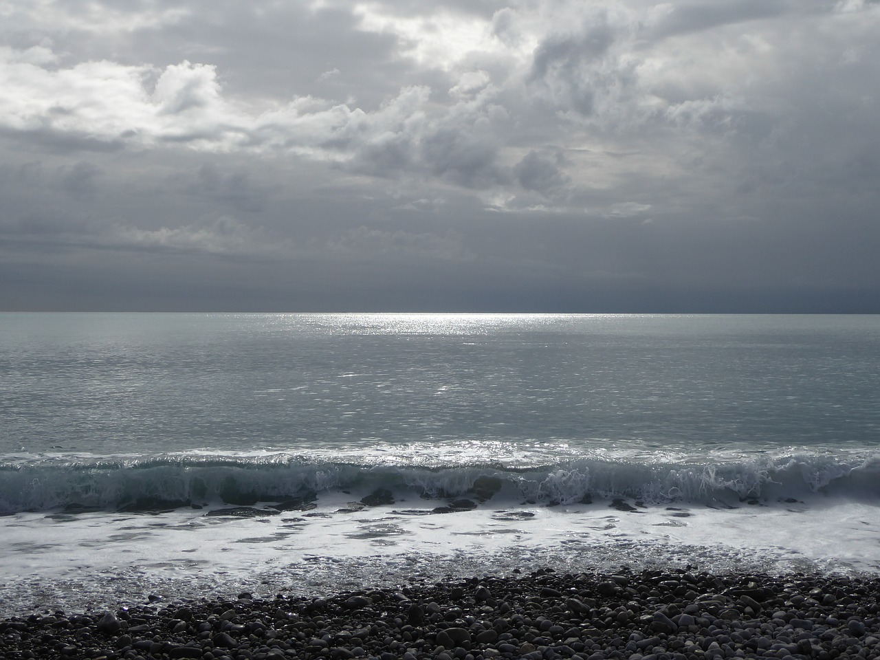 sea  horizon  silver free photo