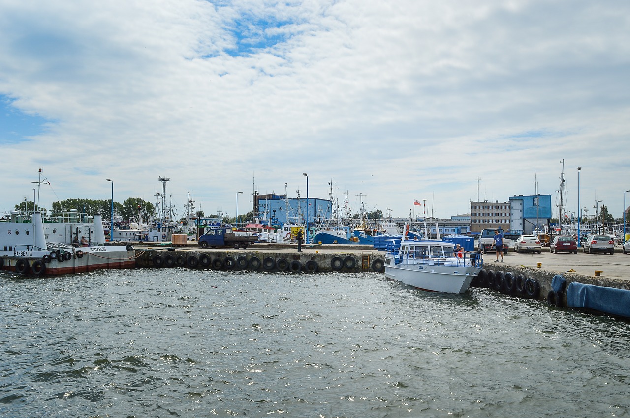 sea  port  boats free photo