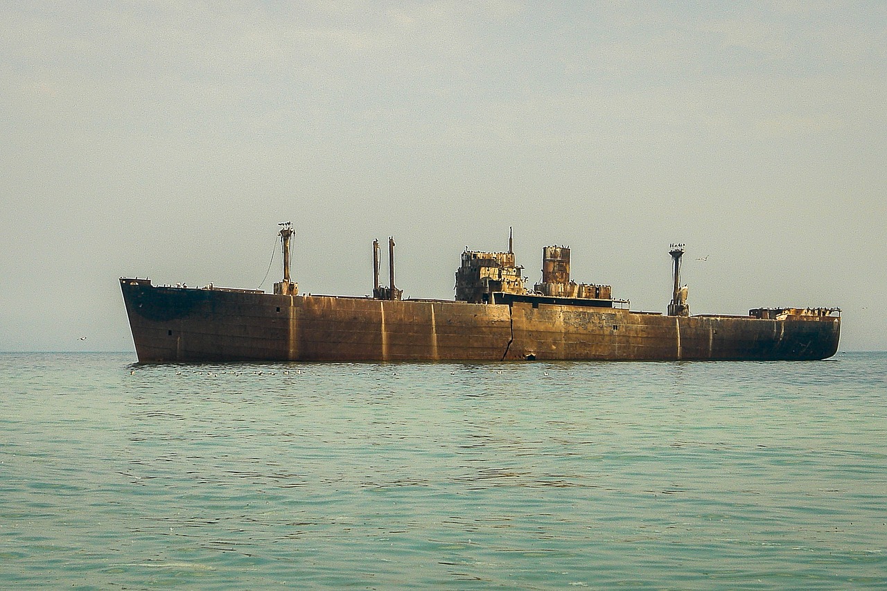 sea  ship  costinesti free photo