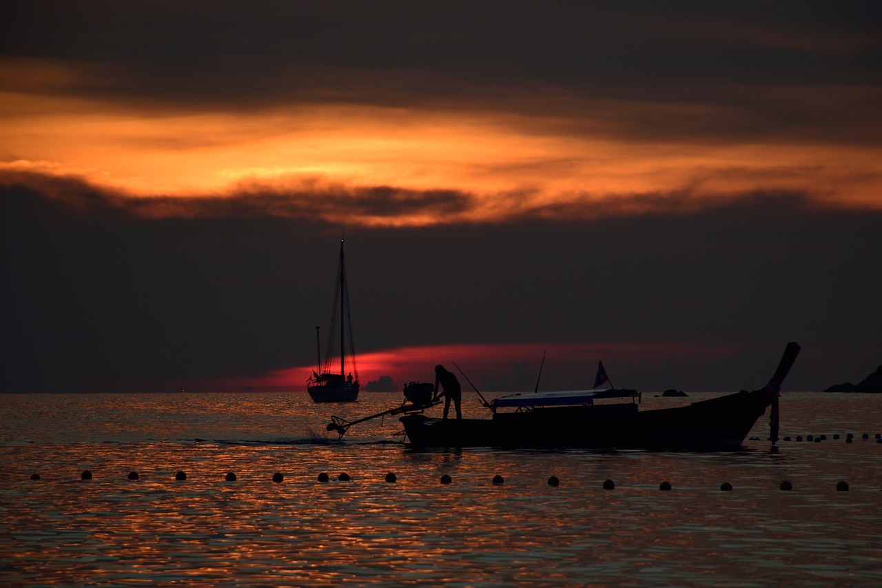 sea  boat  lipe free photo