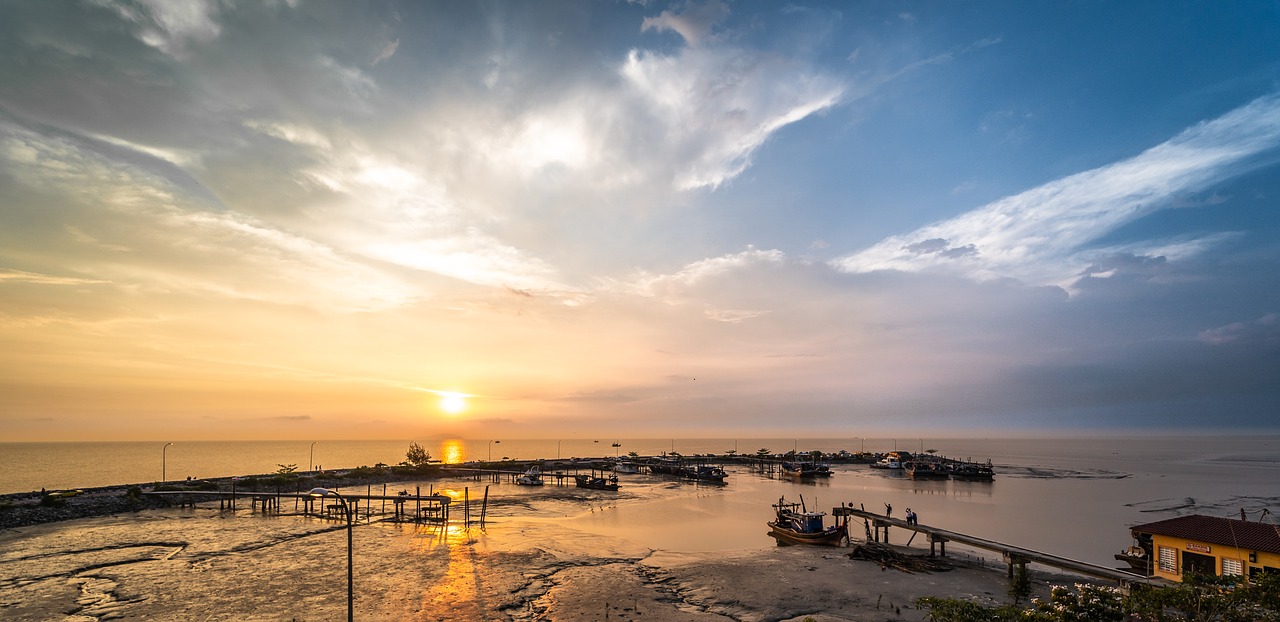 sea  seaside  sky free photo