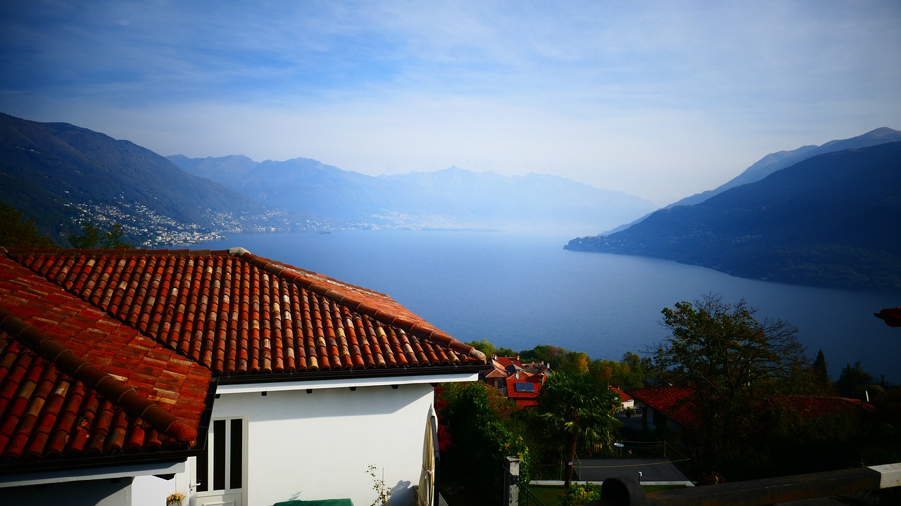 sea  italy  lago maggiore free photo