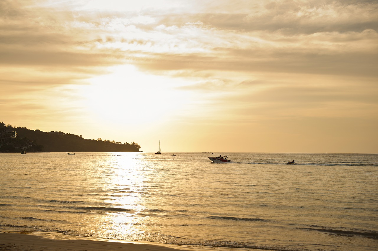 sea  beach  sunset free photo