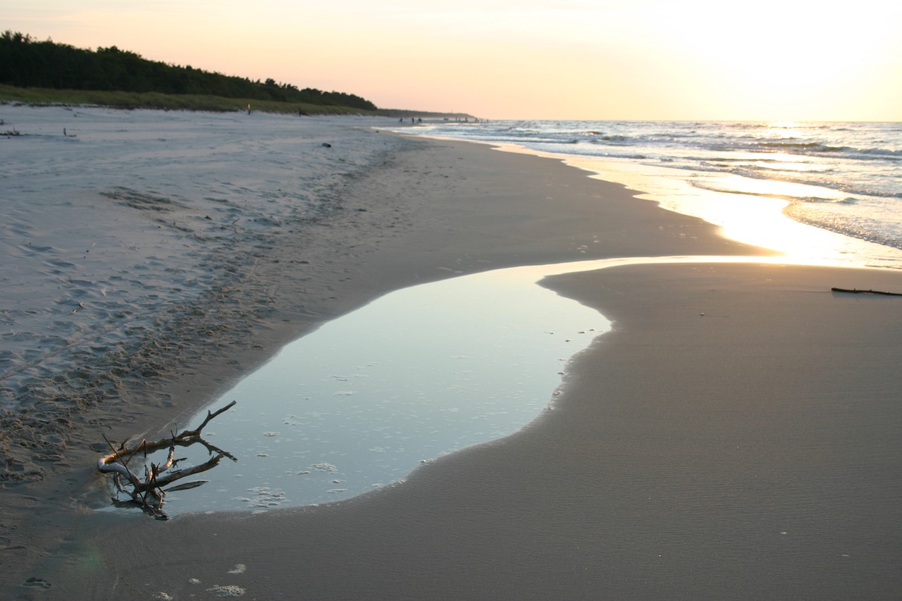 sea  beach  holidays free photo