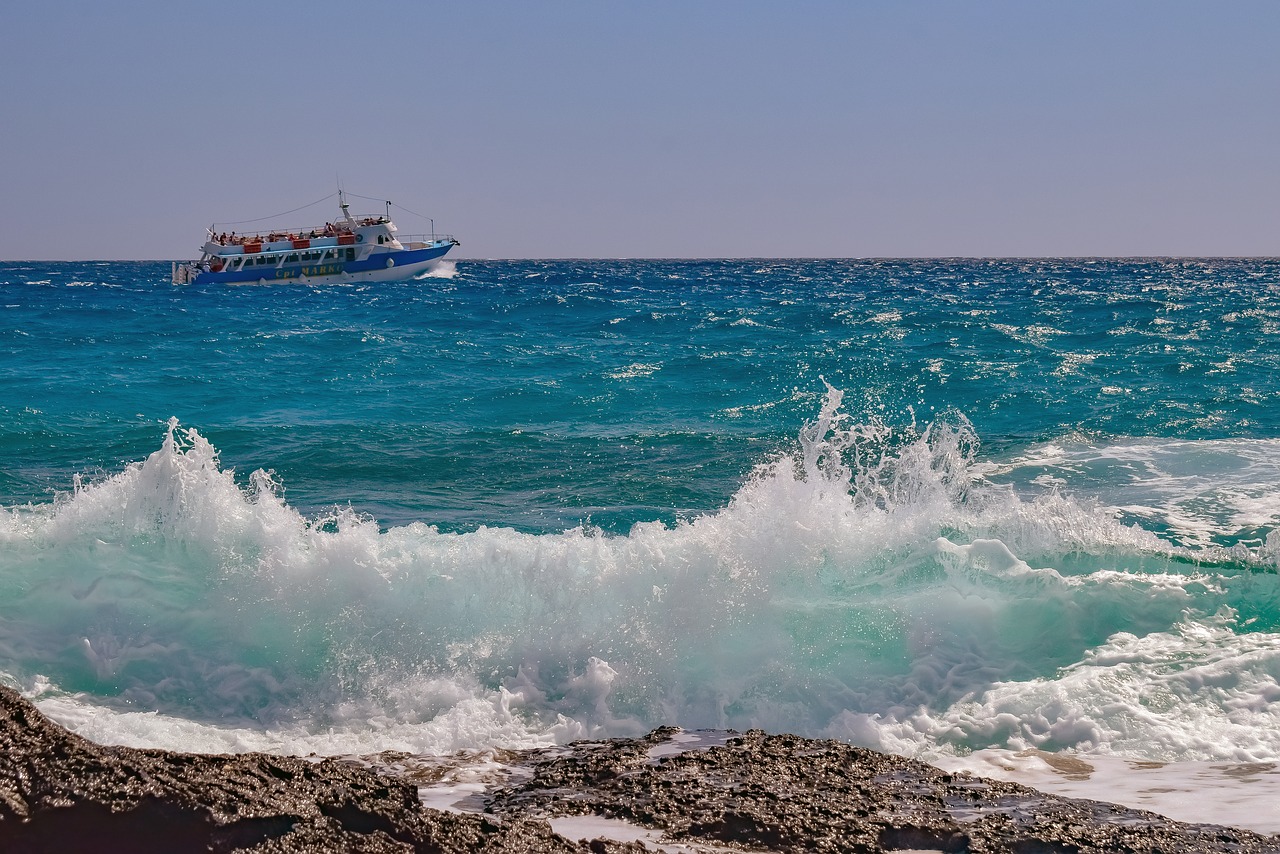 sea  waves  rough sea free photo