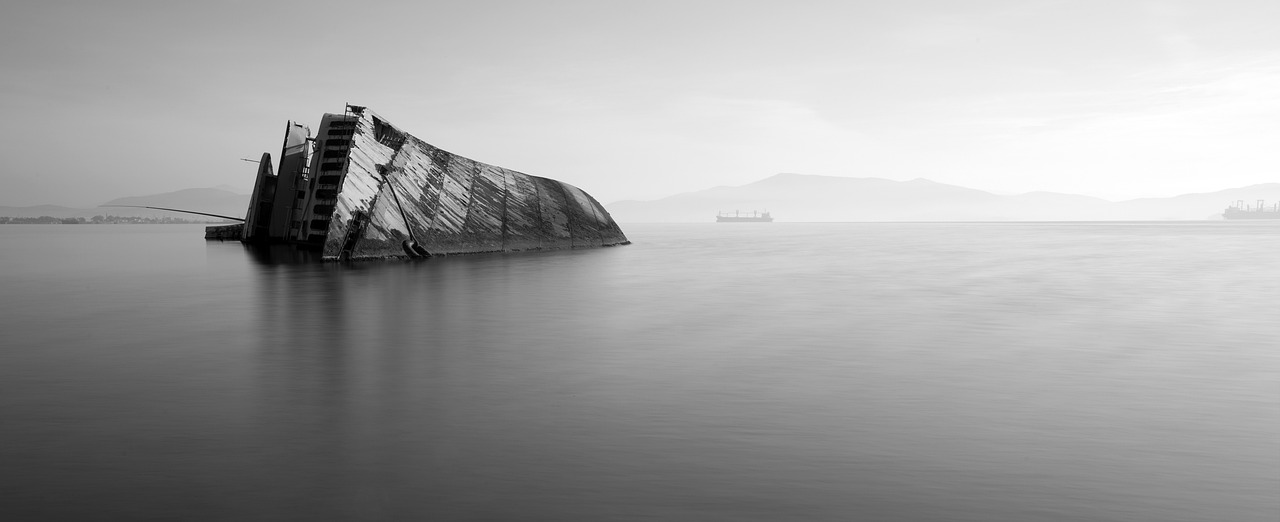 sea  shipwreck  greece free photo