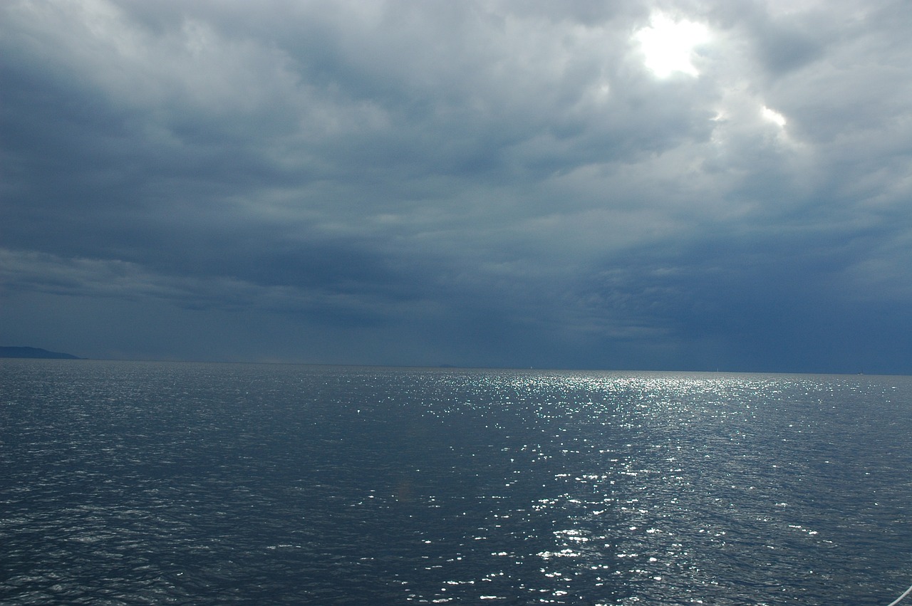 sea thunderstorm clouds free photo