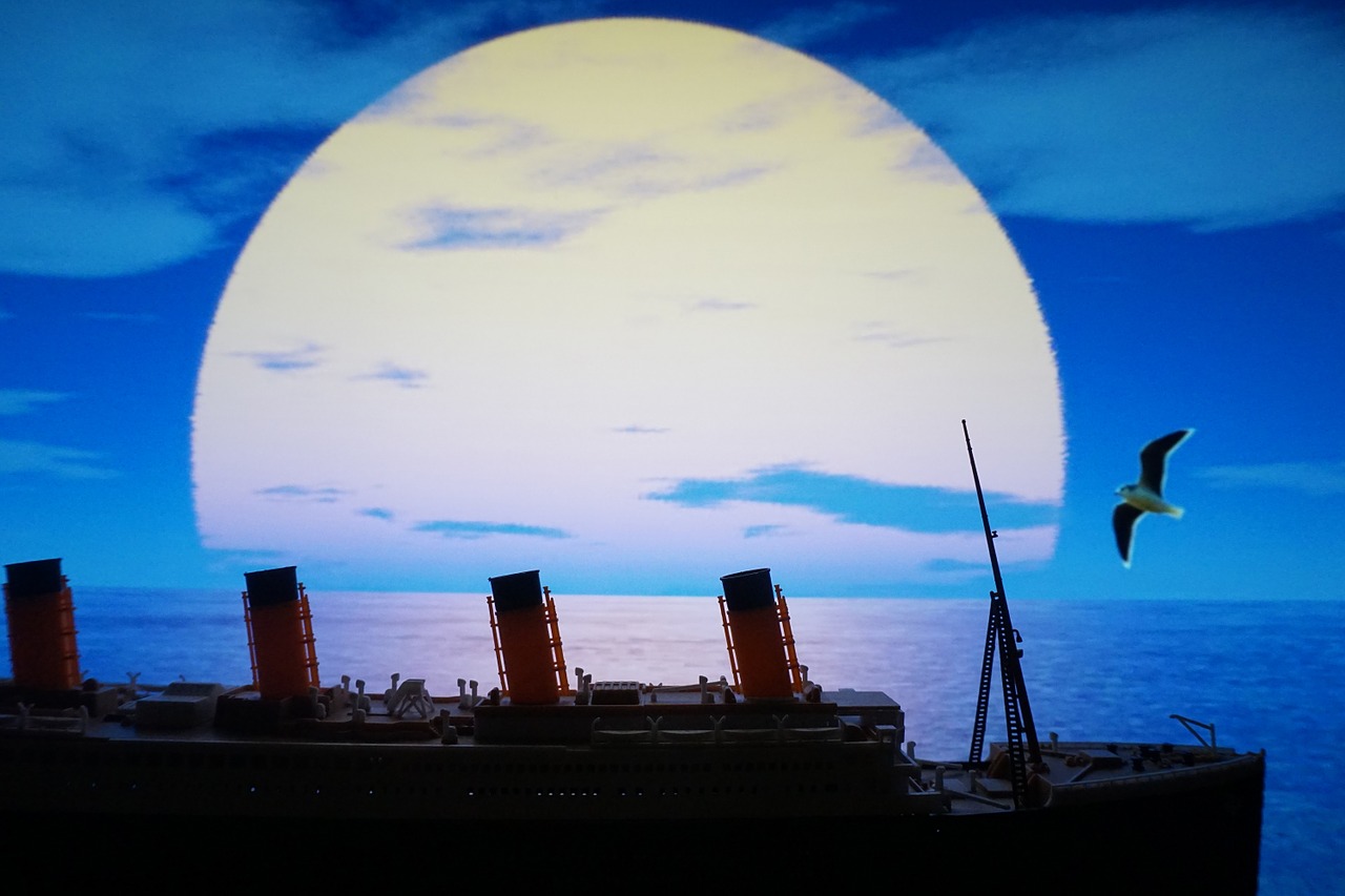 sea times titanic free photo