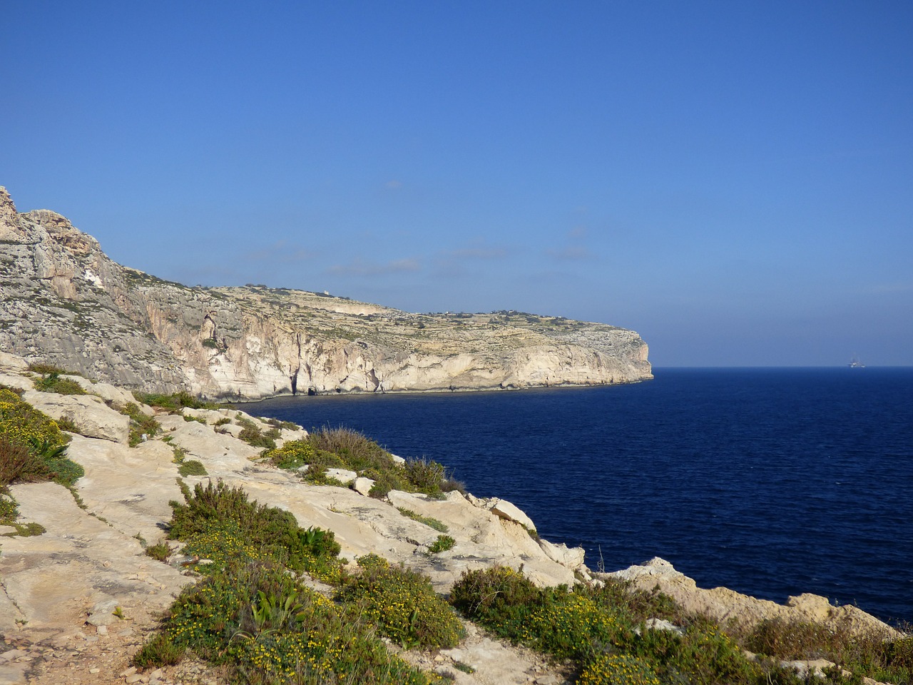 sea sky scenery free photo