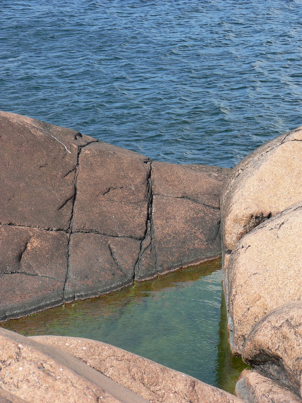 sea rock red free photo