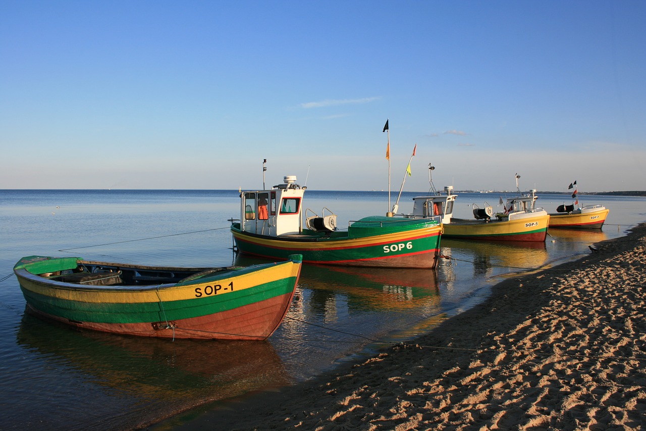 sea boats cutters free photo