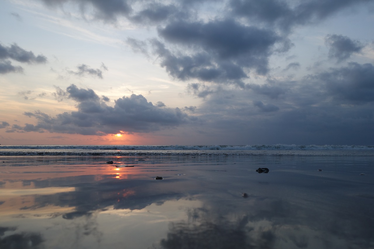 sea at dusk mirror free photo