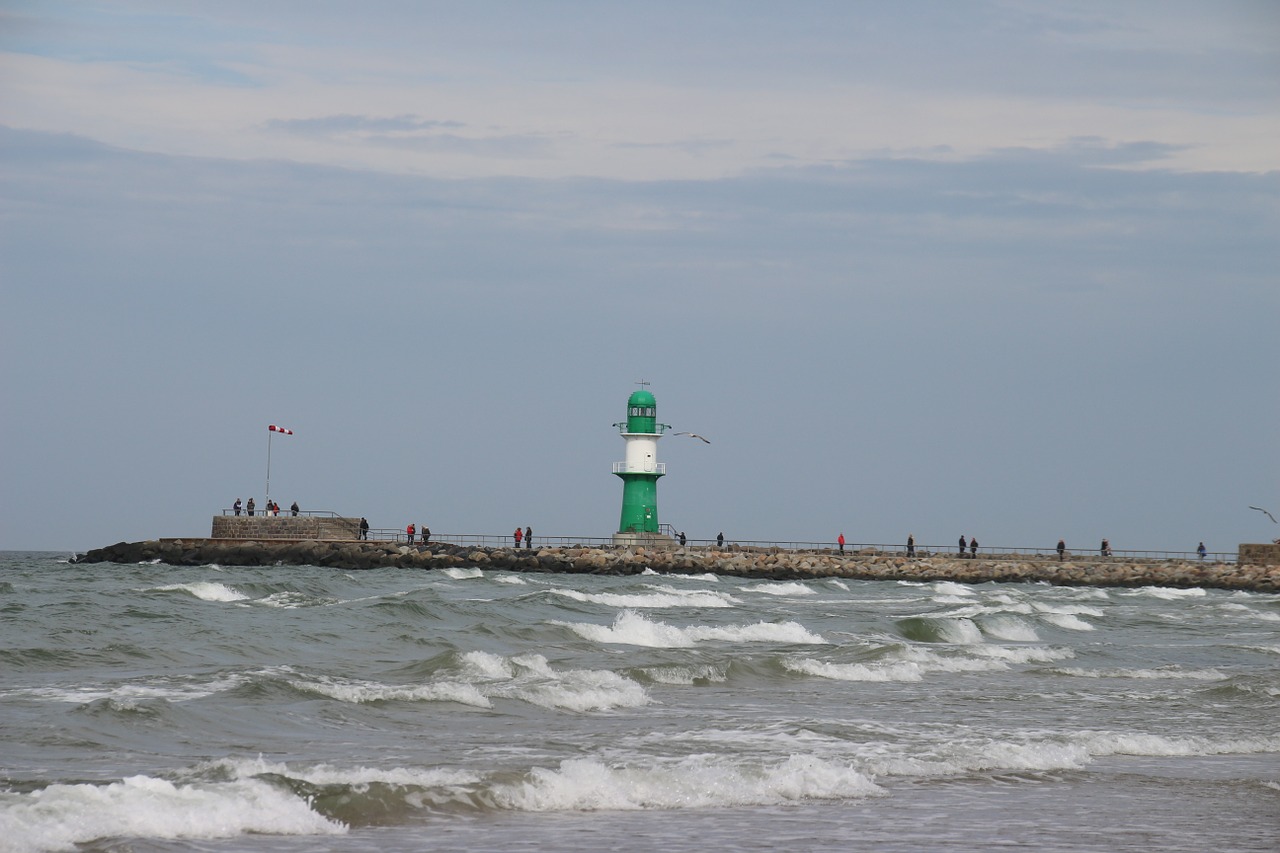 sea lighthouse wave free photo