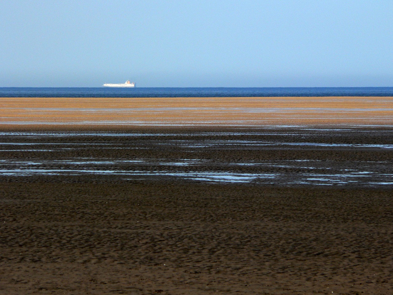 sea sand ship free photo