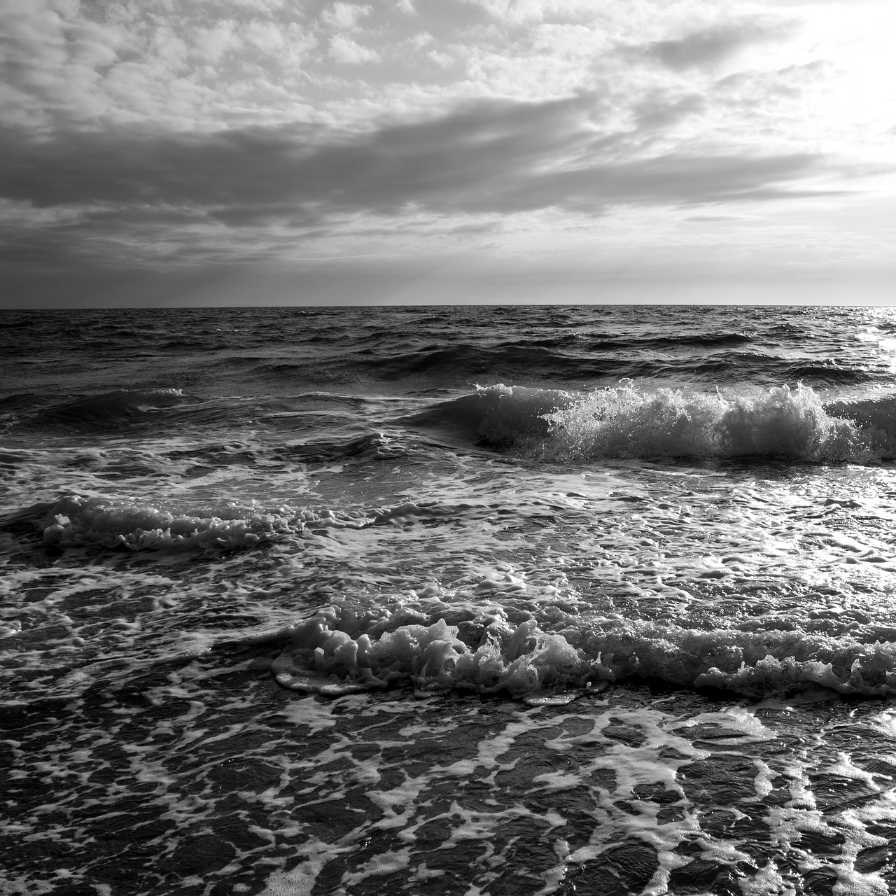 sea wave black and white free photo