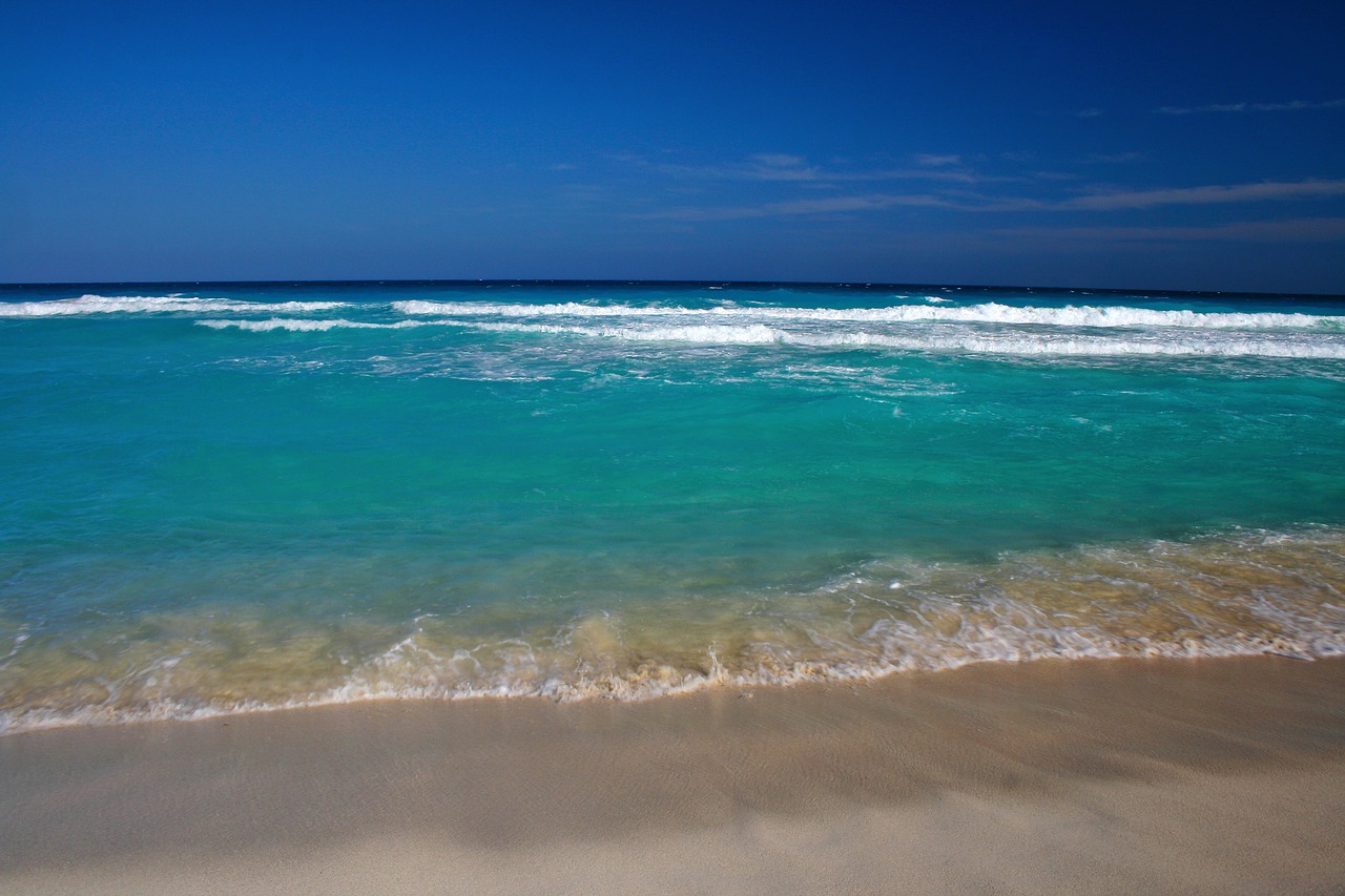 sea beach cancun free photo