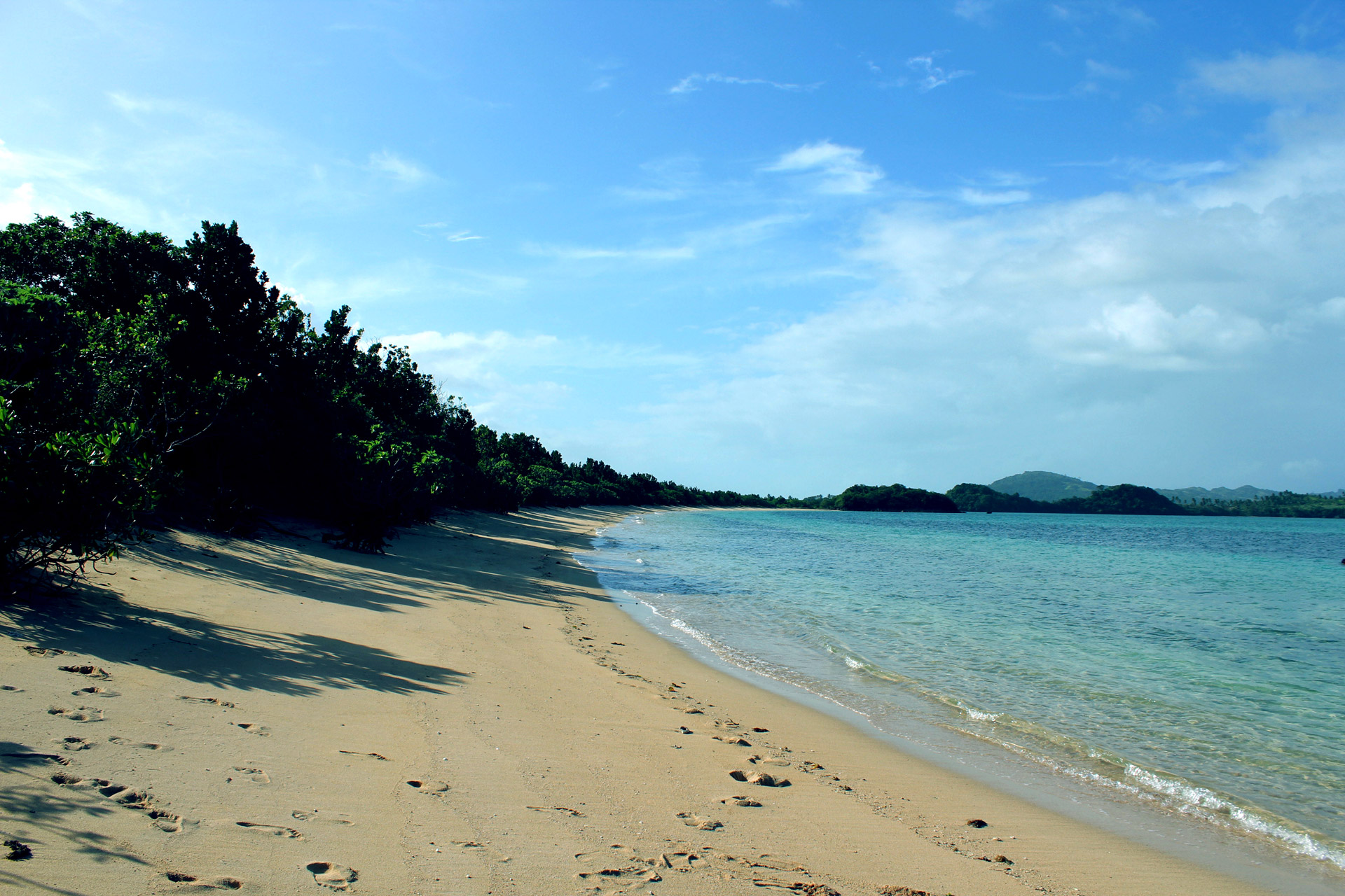 sea breeze white sand sea free photo