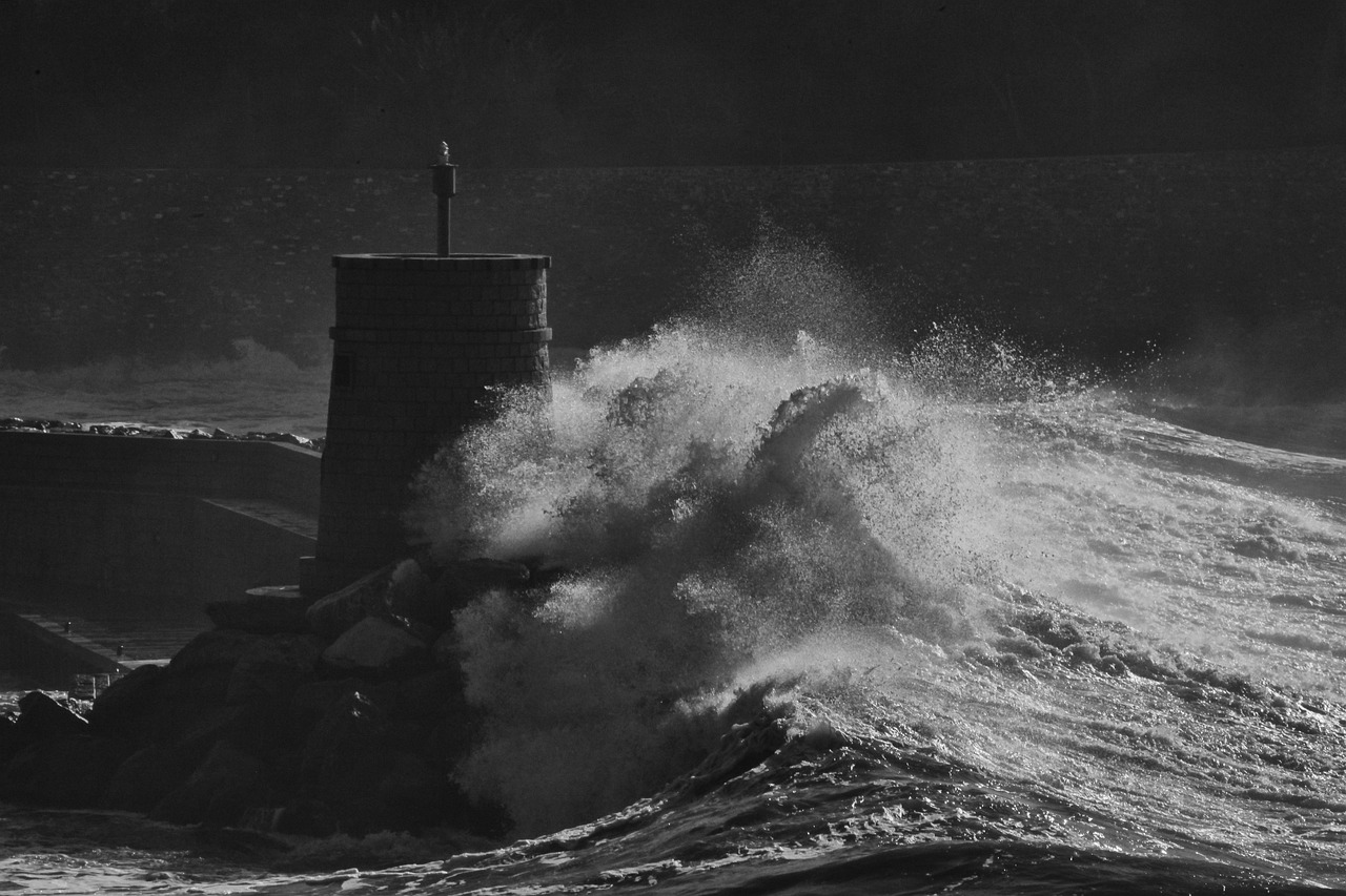 sea storm  recco  liguria free photo