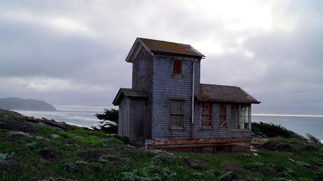 seadside cottage beach free photo