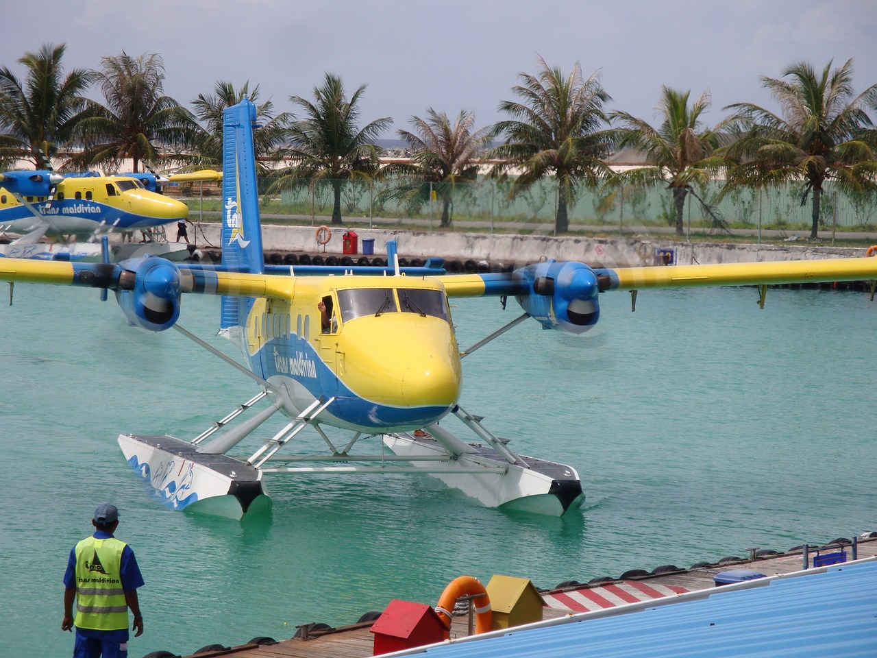 seaplane holidays maldives free photo