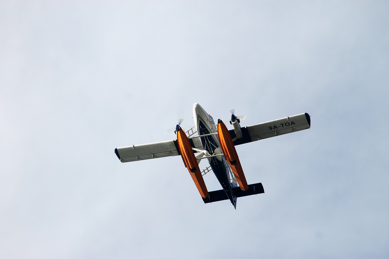 seaplane flying amphibian free photo