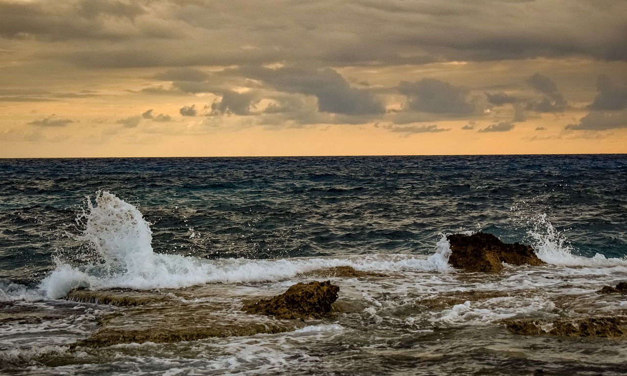 seascape  sea  splash free photo