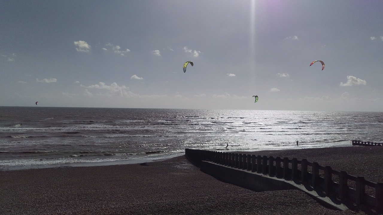 seaside shore kite free photo