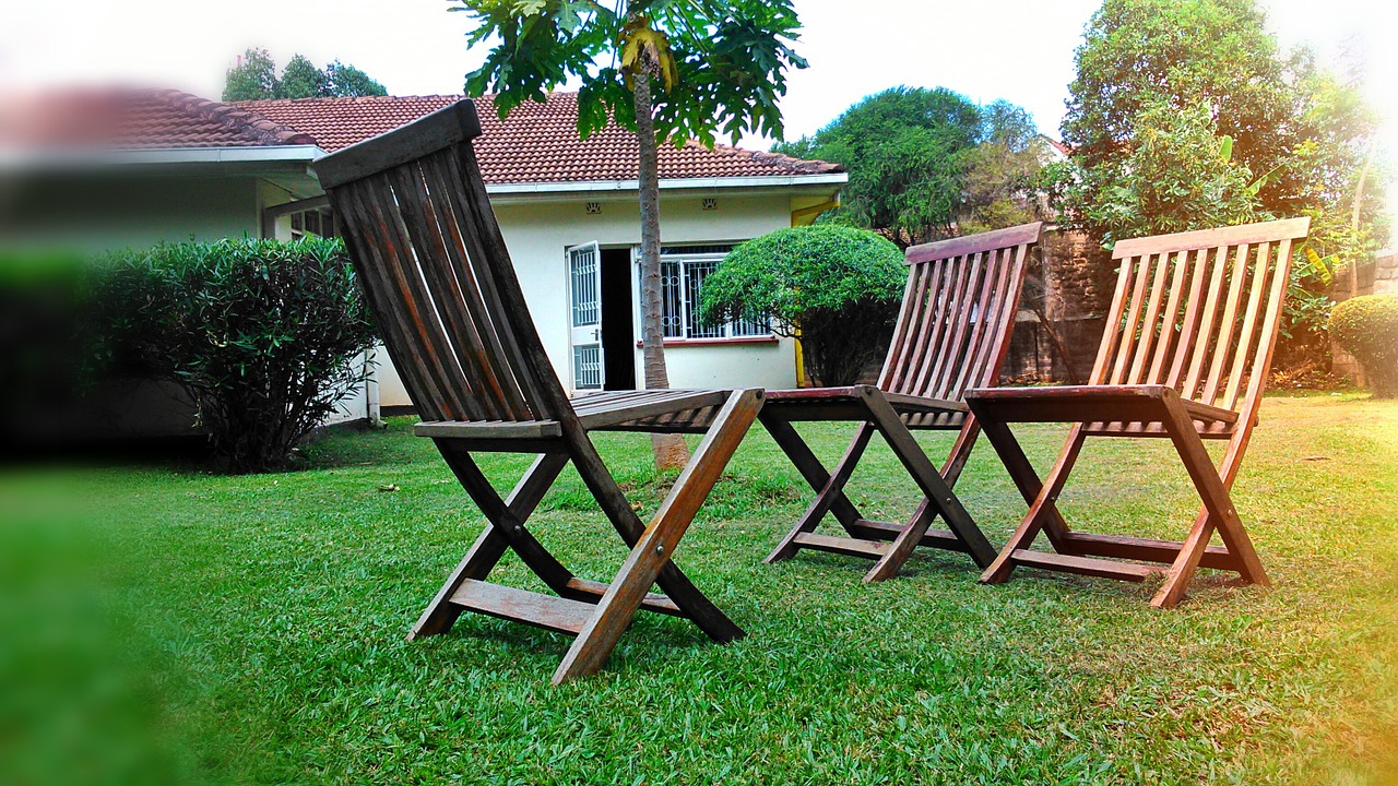seats outdoor compound free photo