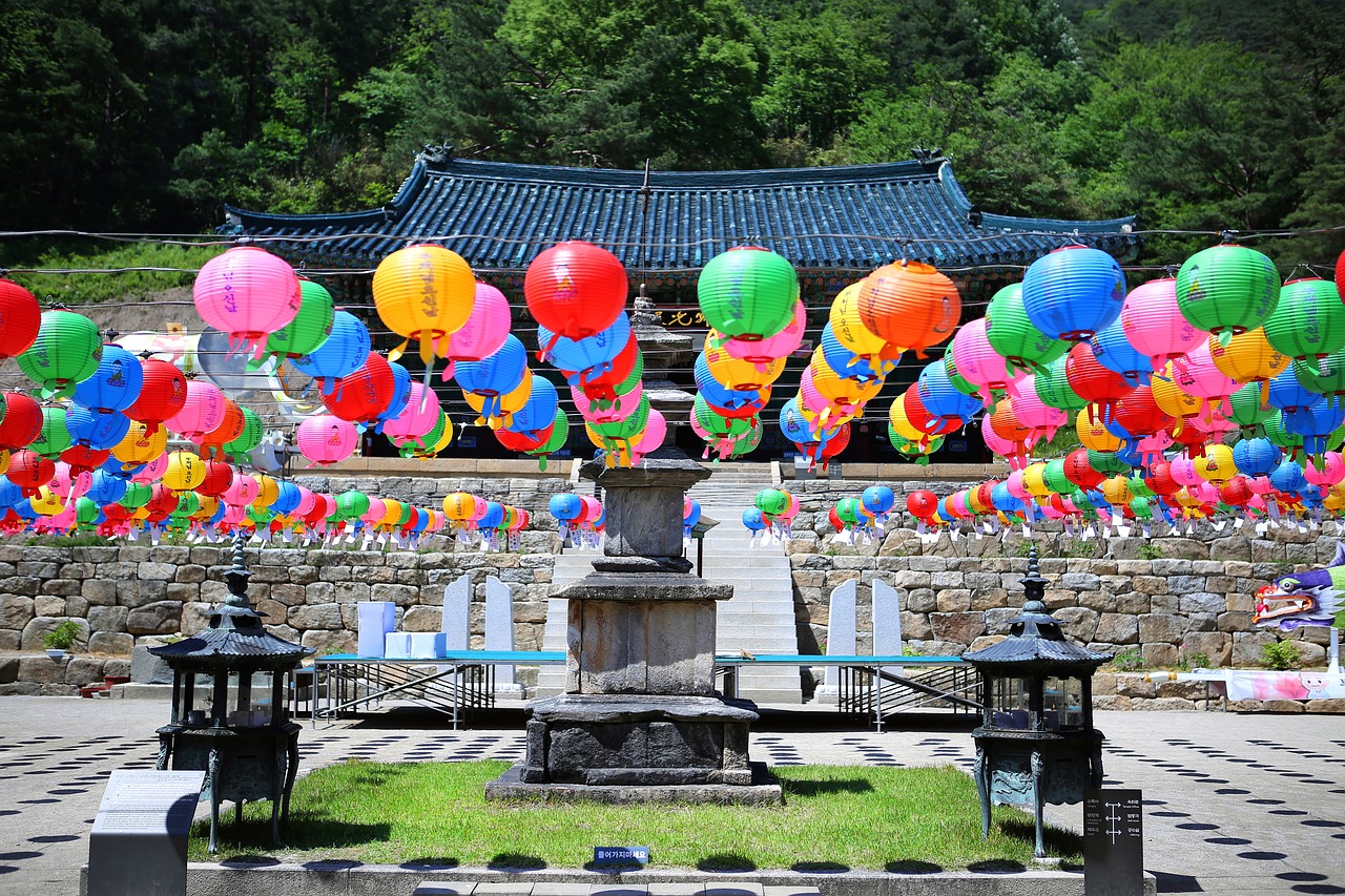 section  lantern  temple free photo